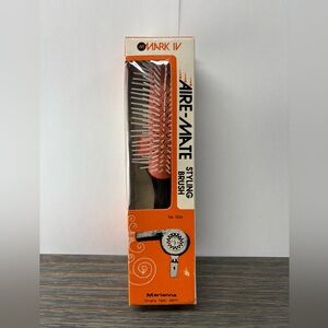 NOS Professional MARK 4 aire mate styling brush marianna No. 1034 Vintage
